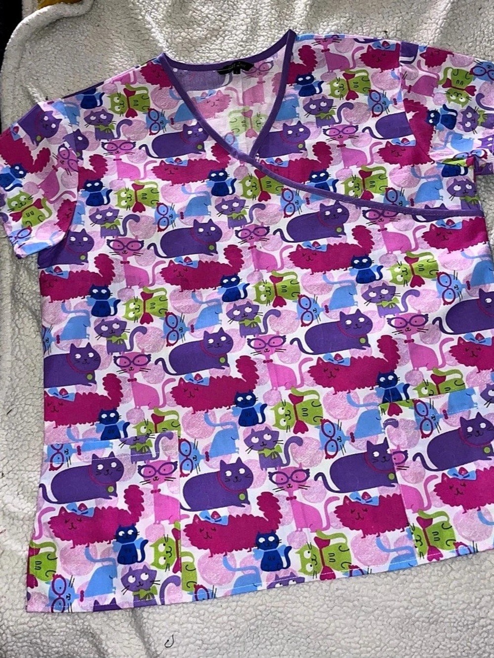 Just Love Cat Print Scrub Top in Pink & Purple Size Large NWT